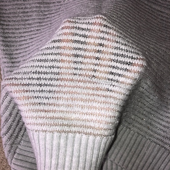 V Neck Gray Sparkle Striped Short Sleeve Sweater - Picture 5 of 8